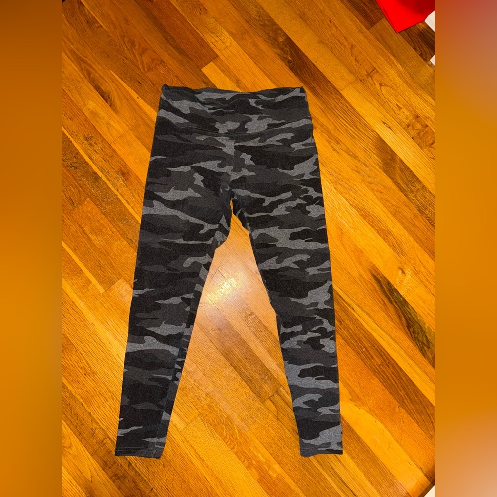 Garage Black and Gray Leggings Urban Style